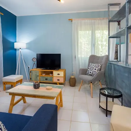 Olive Αστρίδα